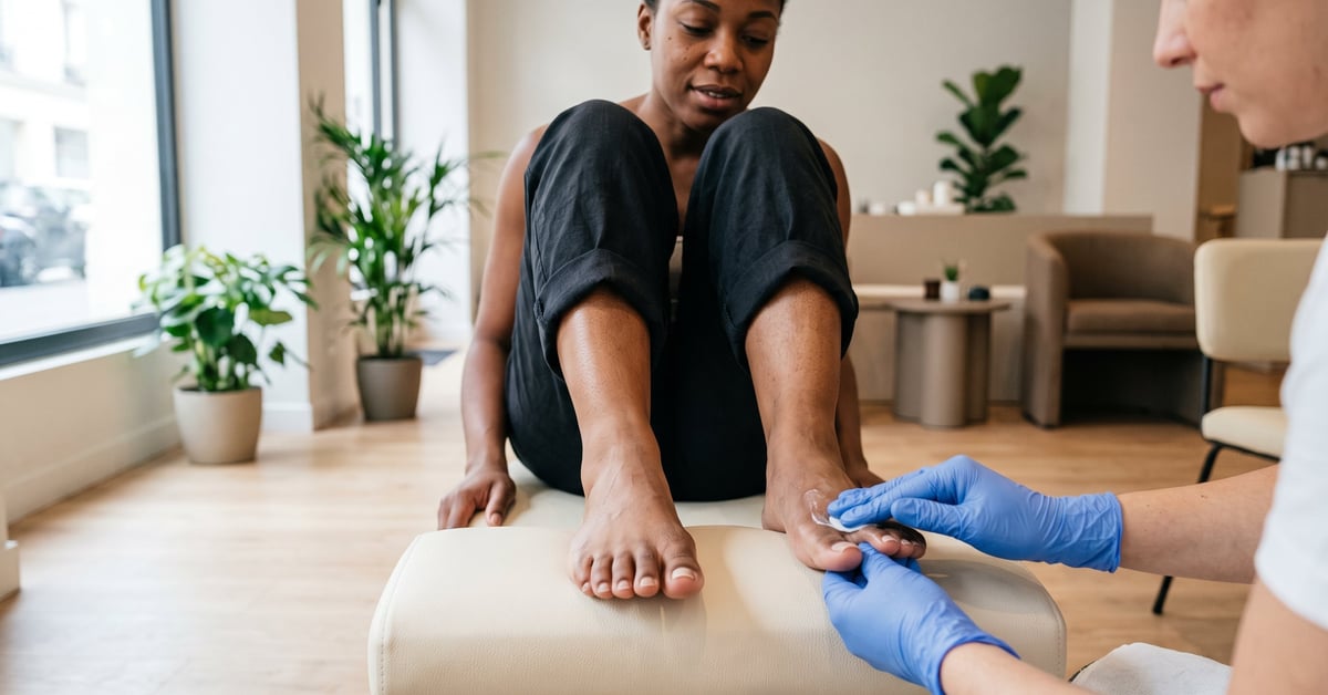 Beauté des pieds : soins, maquillage et rituels pour des pieds parfaits et bien entretenus